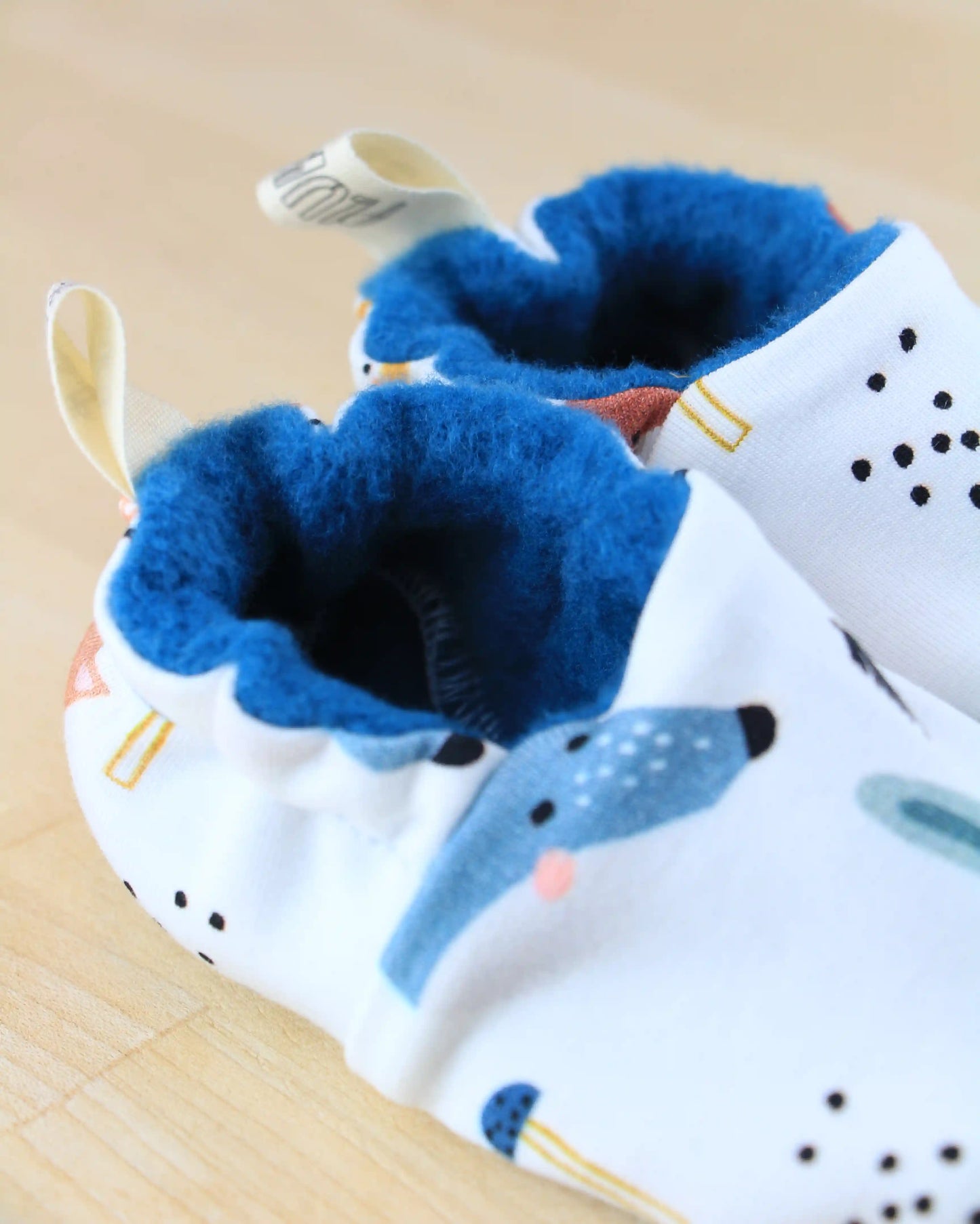 Babbucce - Folla di animali