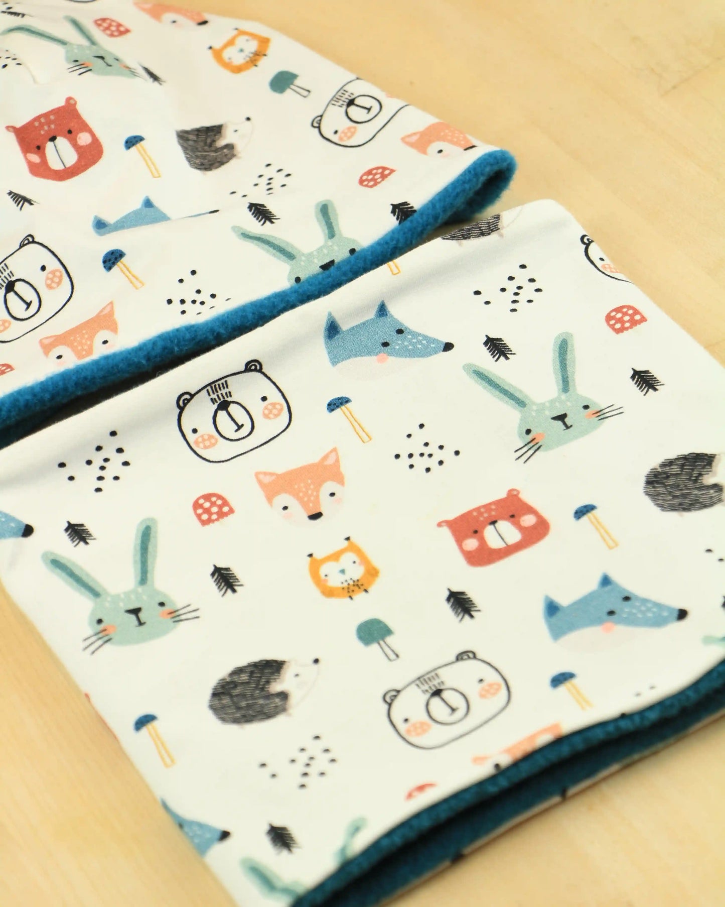 Set cuffia e scaldacollo Autunno e Inverno - Folla di animali